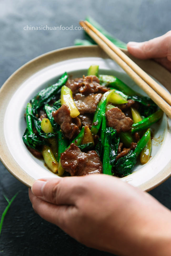 beef and Chinese broccoli |chinasichuanfood.com