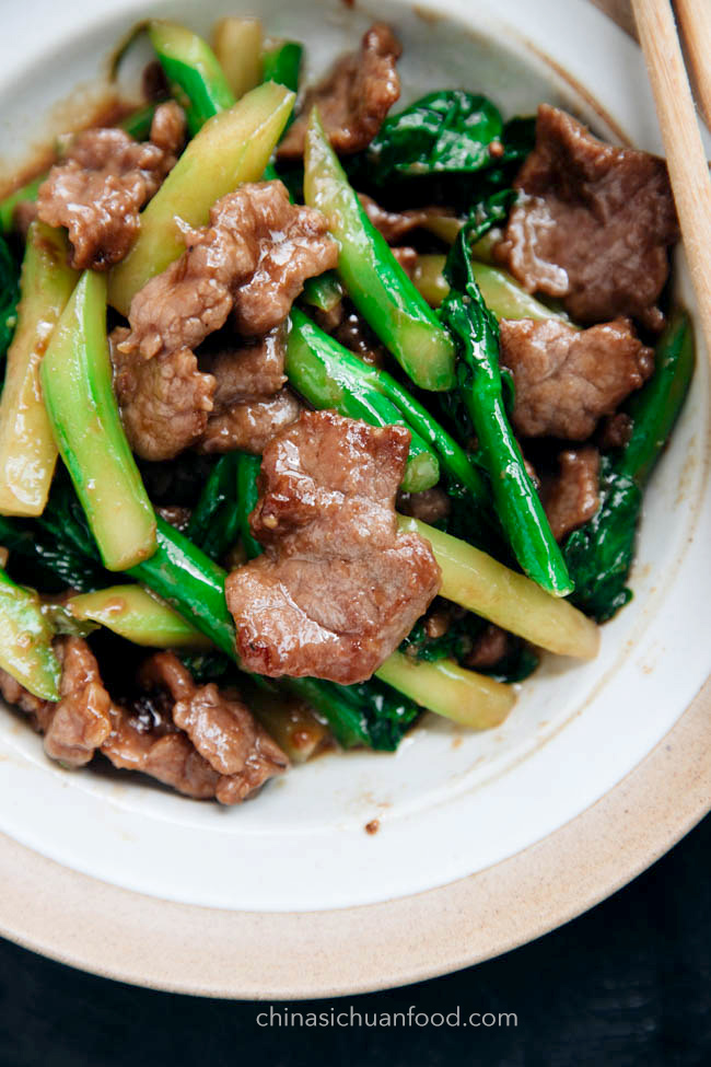 beef and Chinese broccoli |chinasichuanfood.com