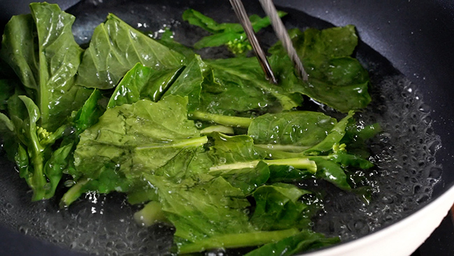 beef and Chinese broccoli|chinasichuanfood.com