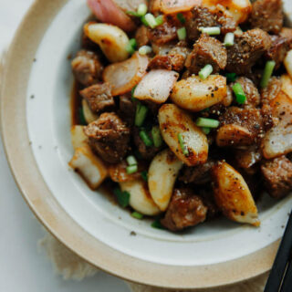 beef and garlic stir fry|chinasichuanfood.com