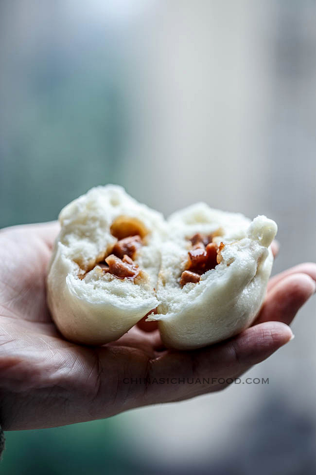 Steamed bbq pork buns|chinasichuanfood.com