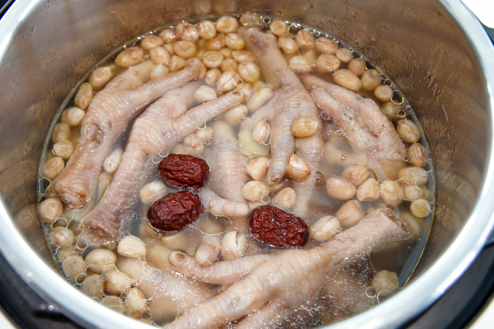 chicken feet soup|chinasichuanfood.com