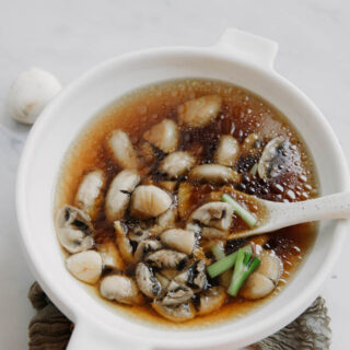 Chinese button mushroom soup|chinasichuanfood.com