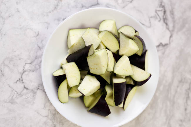 Eggplant with garlic sauce| chinasichuanfood.com