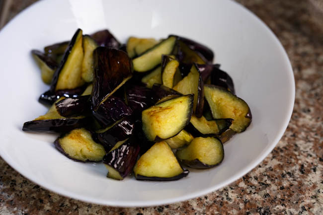 Eggplant with garlic| chinasichuanfood.com