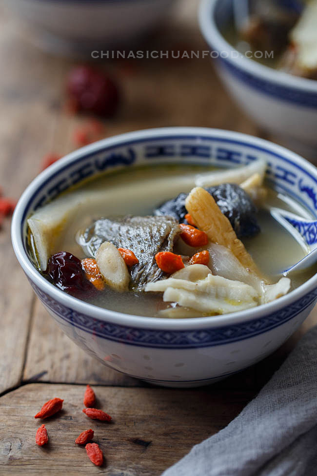 herbal chicken soup| chinasicihuanfood.com