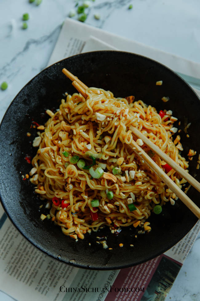 hot oyster noodles|chinasichuanfood.com