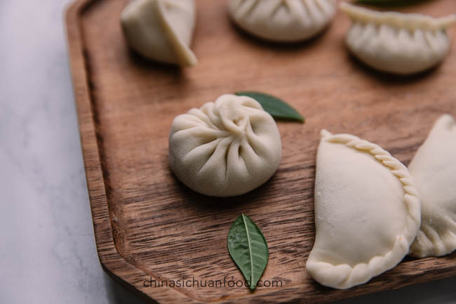 how to fold dumplings|chinasichuanfood.com