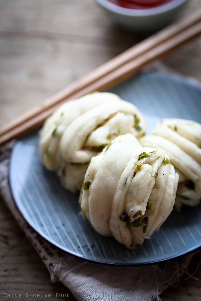 Steamed Scallion Buns-Hua Juan