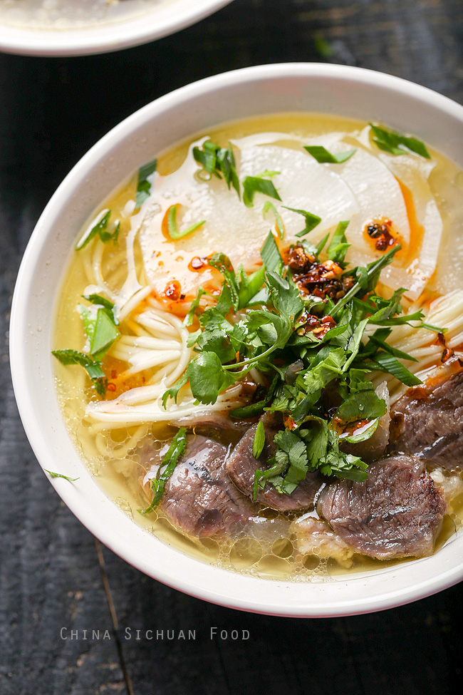 Lanzhou beef noodle soup