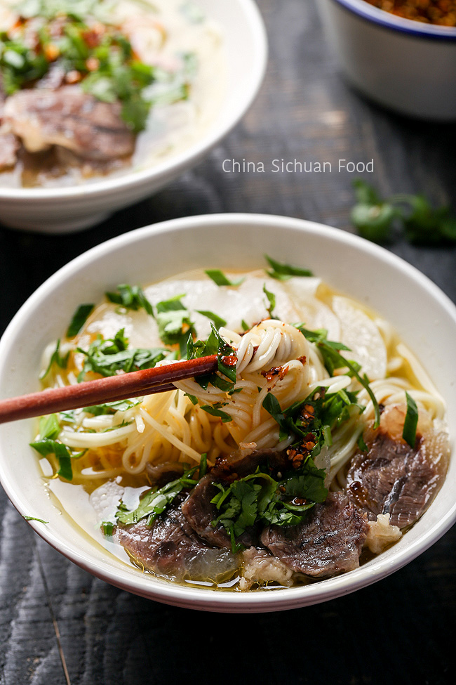 Lanzhou beef noodle soup