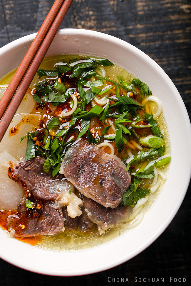 Lanzhou beef noodle soup