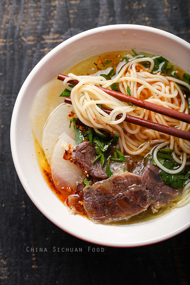 Lanzhou beef noodle soup