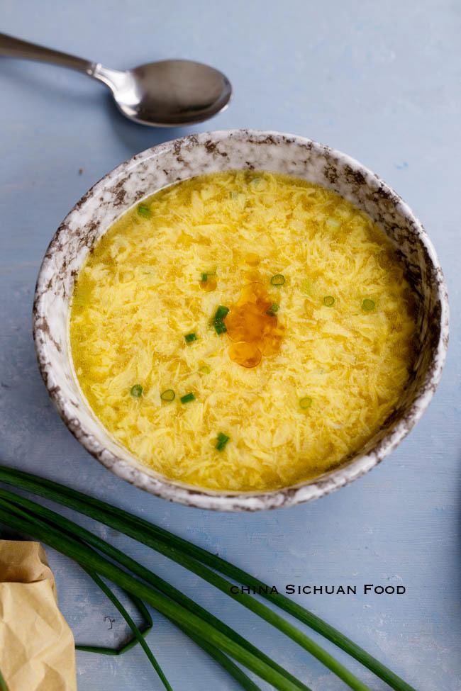 egg drop soup | chinasichuanfood.com