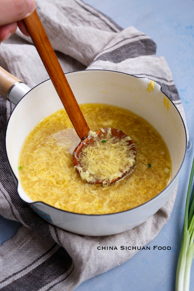 egg drop soup | chinasichuanfood.com