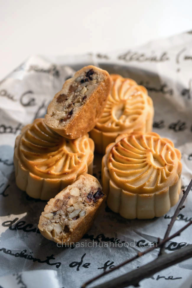 Mooncakes with Nuts