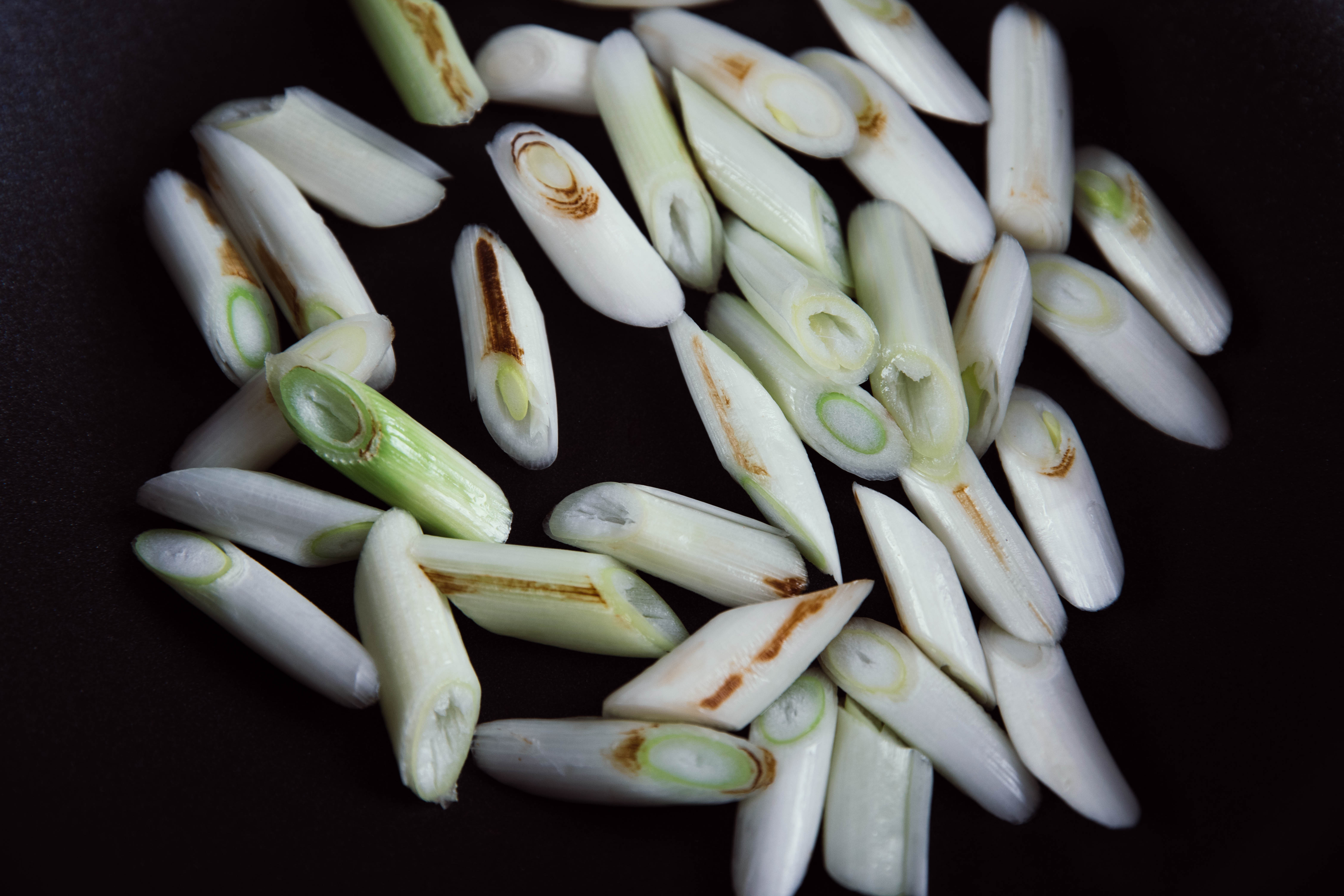 Pork and Chinese scallion stir fry|chinasichuanfood.com