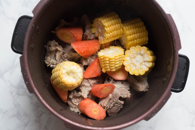 rib and corn soup| chinasichuanfood.com