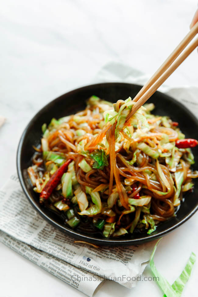 sweet potato noodle with cabbage|chinasichuanfood.com