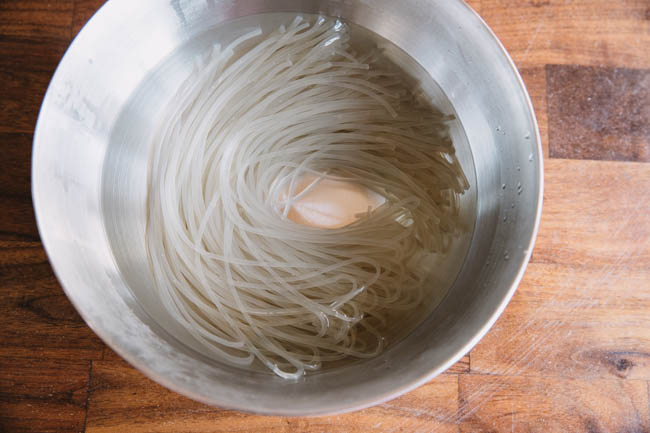 sweet potato noodle with cabbage|chinasichuanfood.com