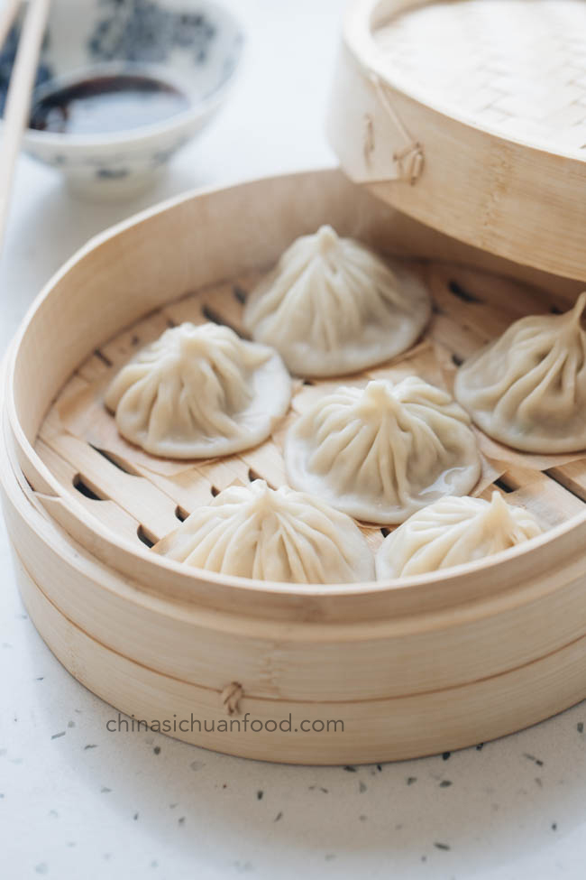 Shanghai soup dumpling|chinasichuanfood.com