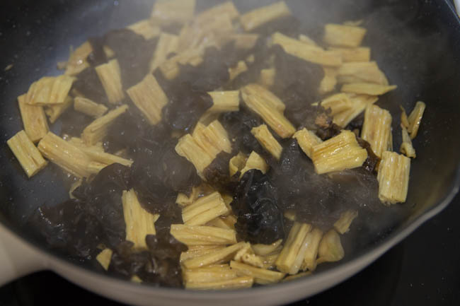 Tofu Skin Stir Fry |chinasichuanfood.com