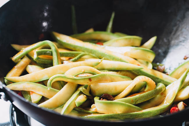 zucchini stir fry|chinasichuanfood.com