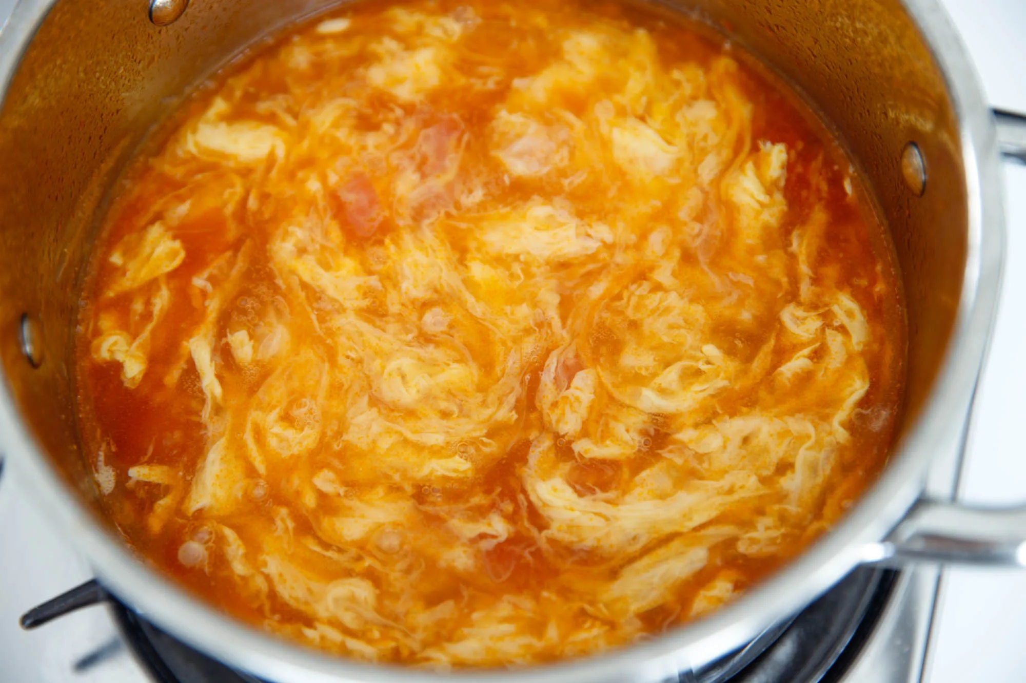 tomato and egg drop soup|chinasichuanfood.com