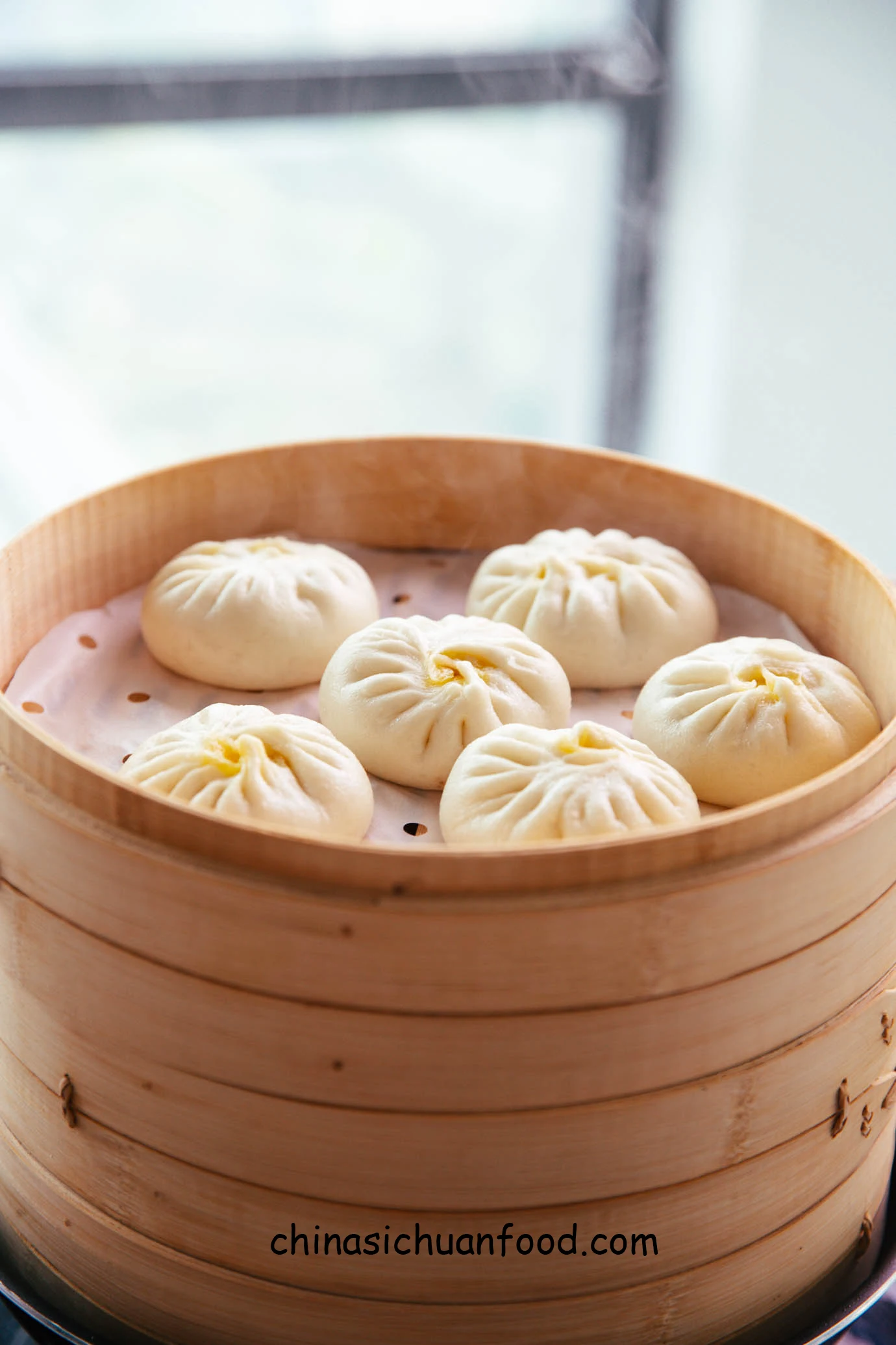 baozi with mushroom and Bok Choy|chinasichuanfood.com