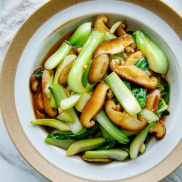 bok choy and mushroom stir fry|chinasichuanfood.com