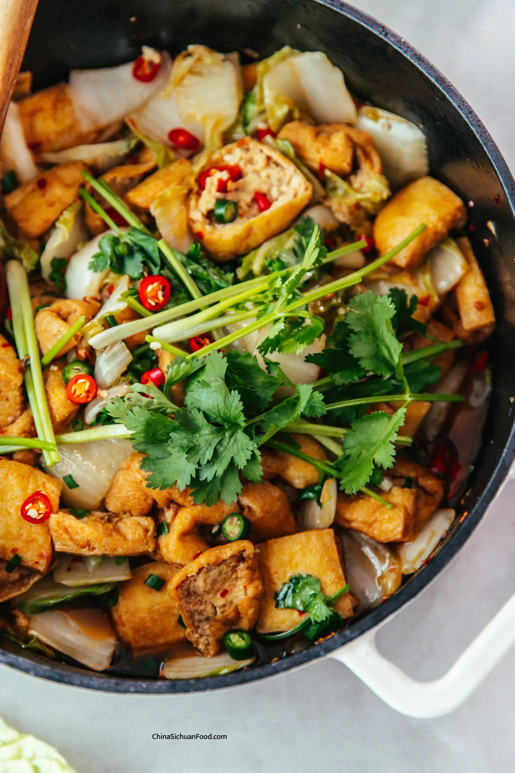 tofu puff braised with cabbage|chinasichuanfood.com