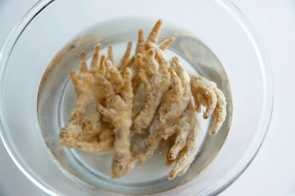 chicken feet|chinasichuanfood.com