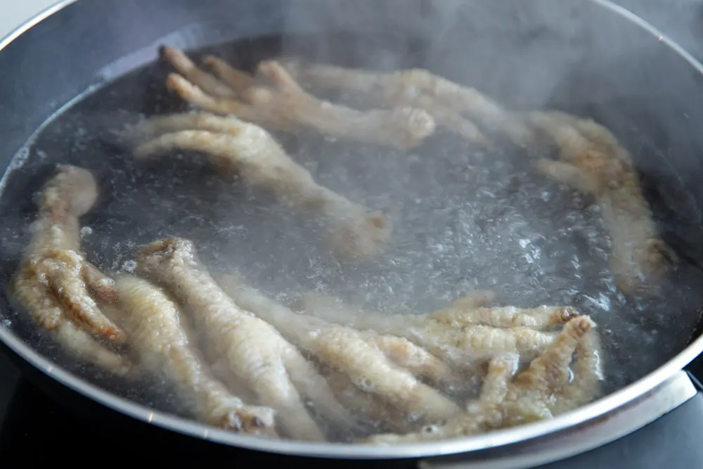 chicken feet|chinasichuanfood.com