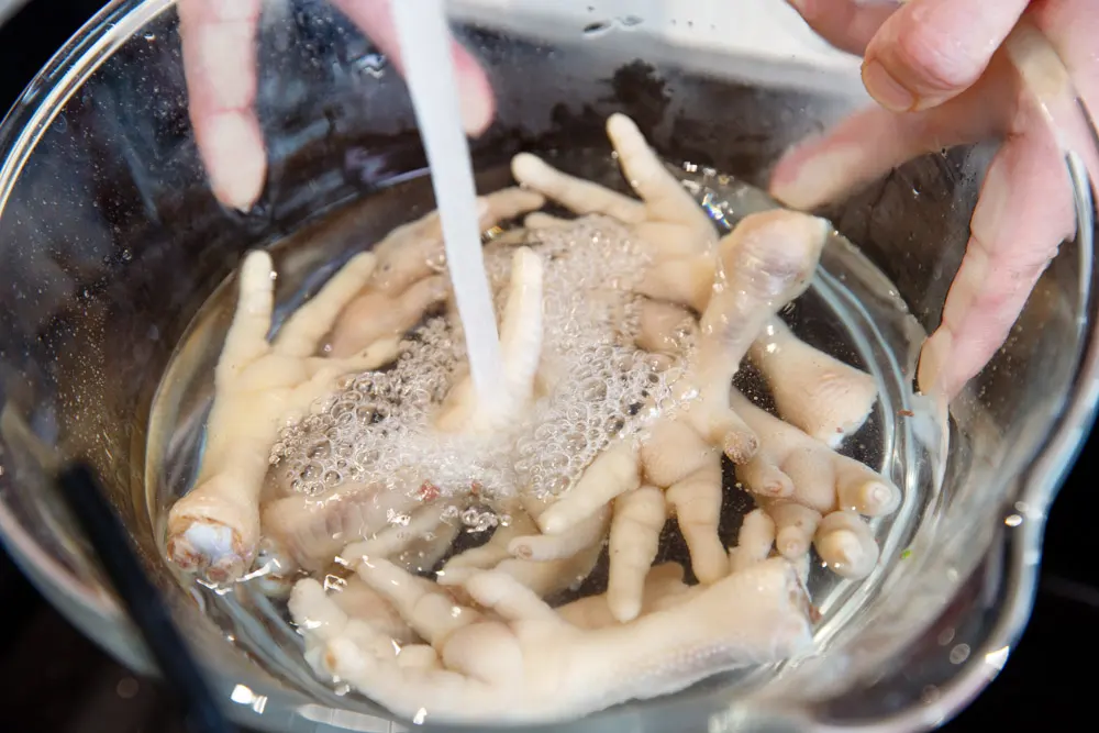 chicken feet|chinasichuanfood.com