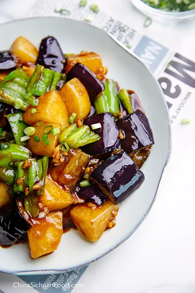 Di San Xian—Chinese Sautéed Potato Eggplants and Green Peppers