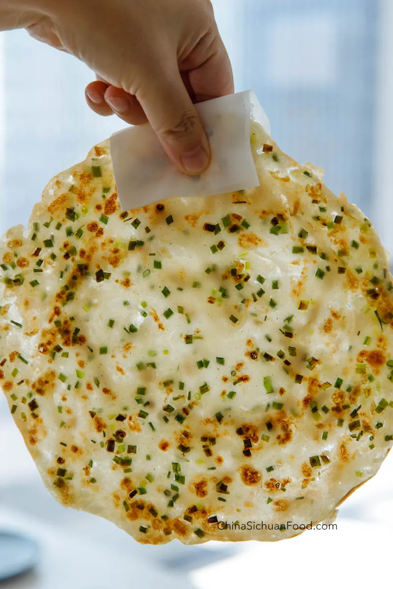 easy scallion pancake|chinasichuanfood.com