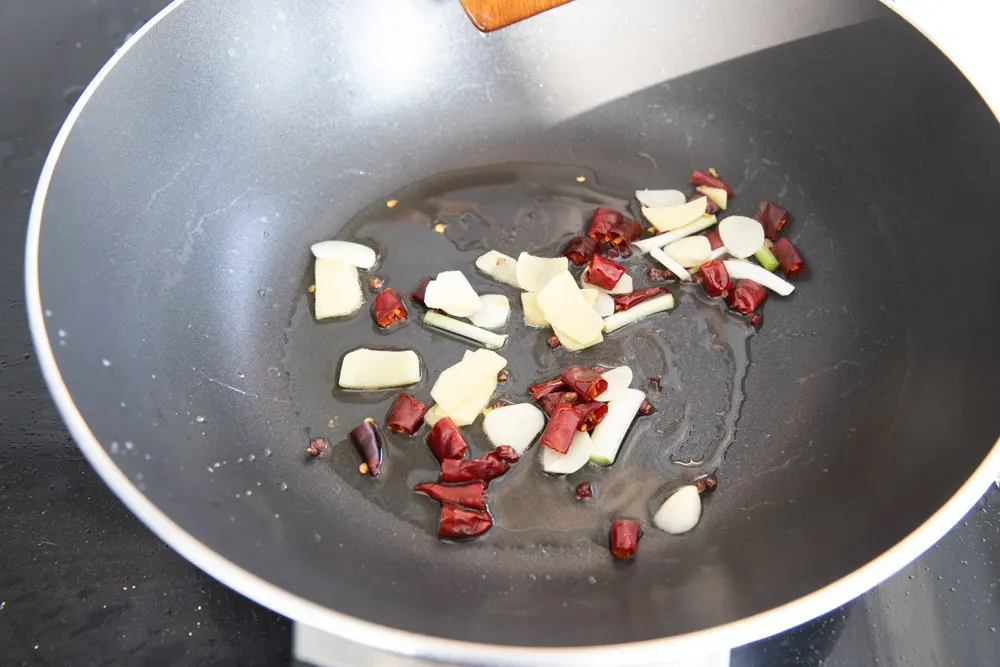 kung pao lotus root|chinasichuanfood.com