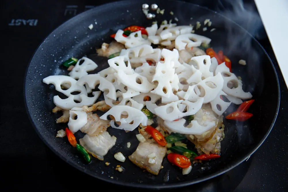 lotus root|chinasichuanfood.com