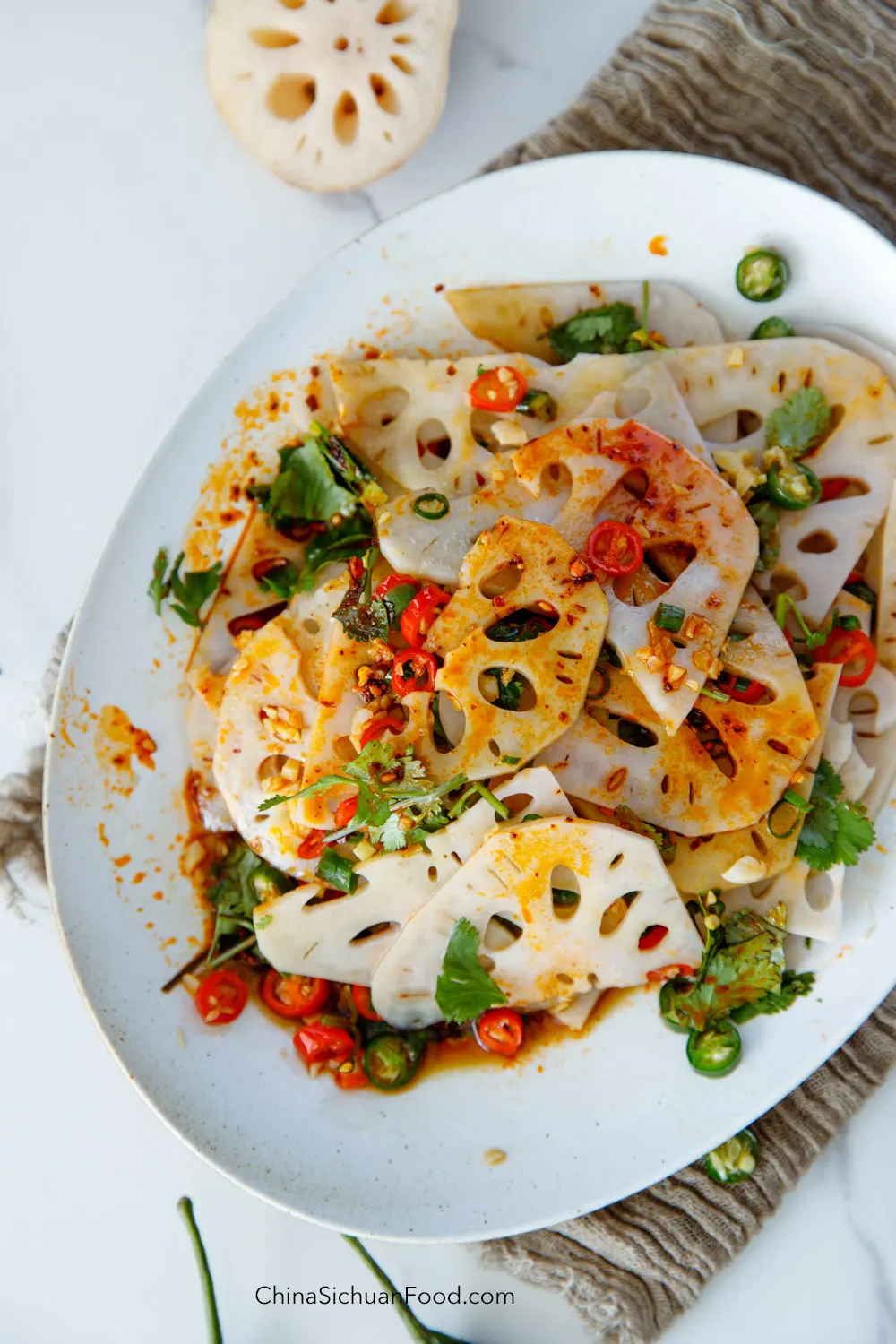 lotus root soup|chinasichuanfood.com