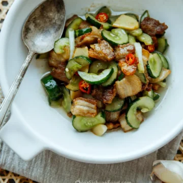 pork and cucumber stir fry|chinasichuanfood.com