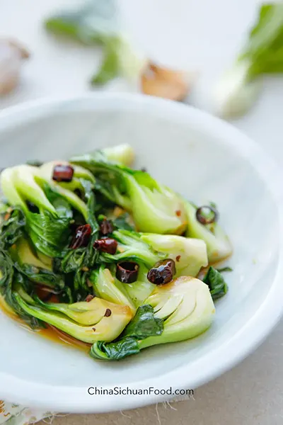 Bok Choy Stir fry with Chili Pepper and Garlic 