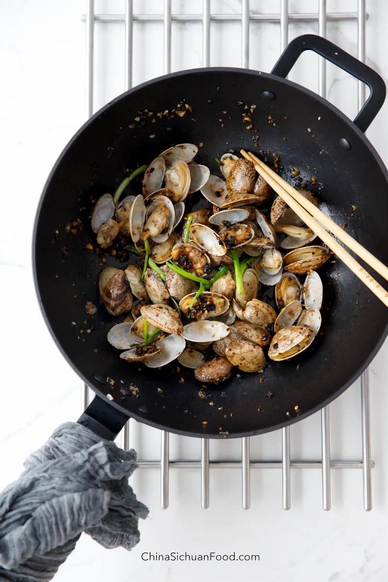 clam with fermented black beans|chinasichuanfood.com