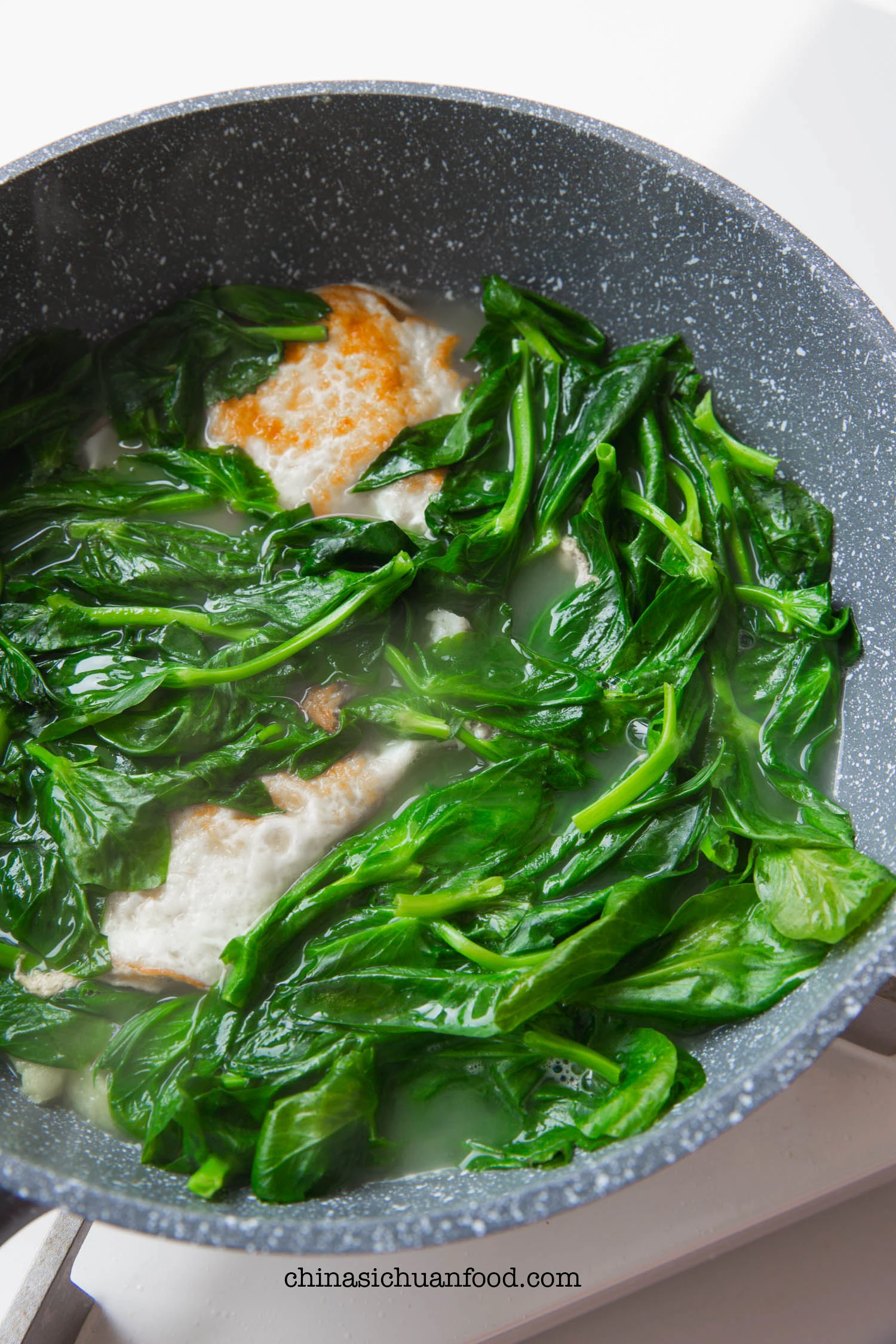 snow pea leaf soup | chinasichuanfood.com