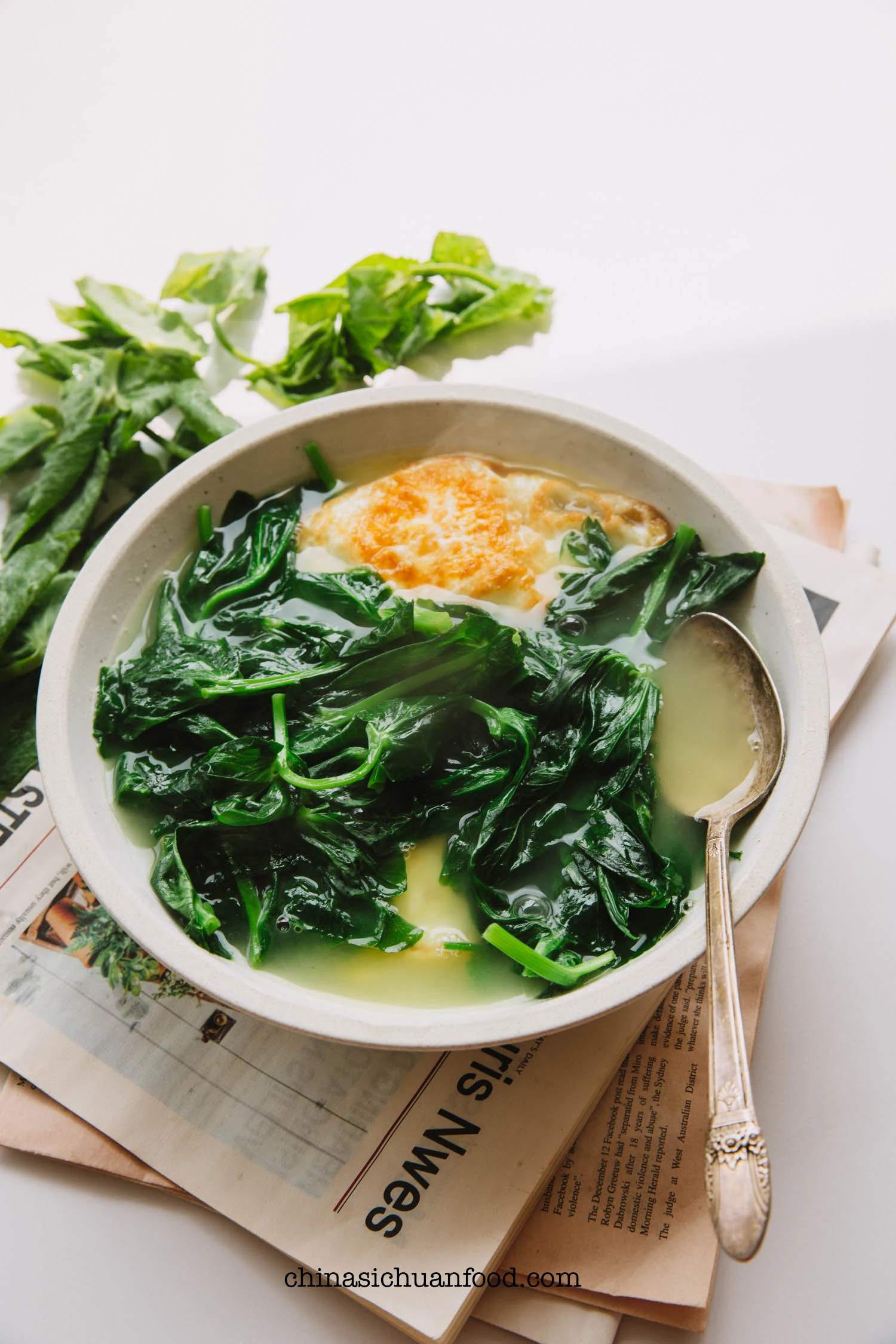 snow pea leaf soup | chinasichuanfood.com