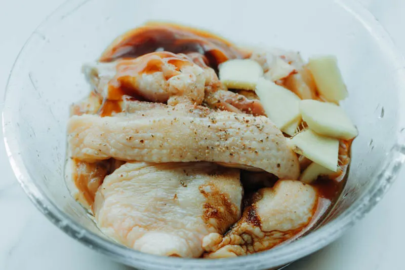 steamed chicken with wood ear mushroom|chinasichuanfood.com