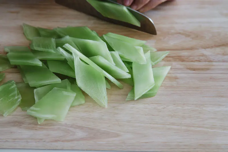 stem celtuce stir fry|chinasichuanfood.com