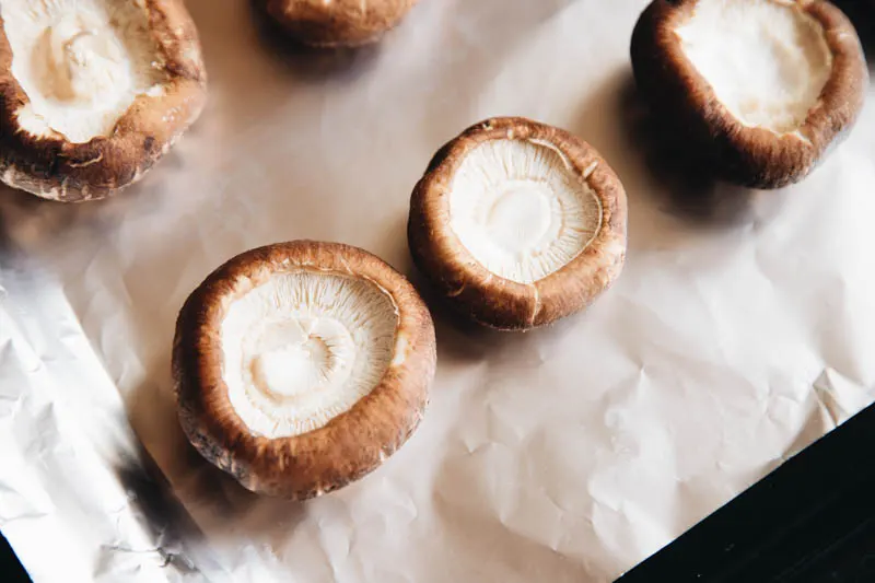 stuffed mushrooms with hot garlic sauce|chinasichuanfood.com