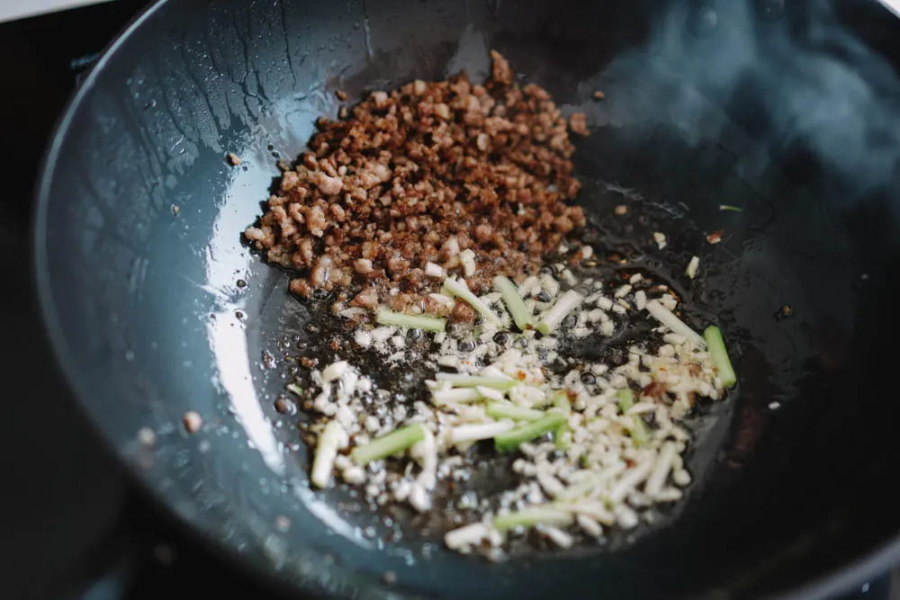 braised winter melon with minced pork|chinasichuanfood.com