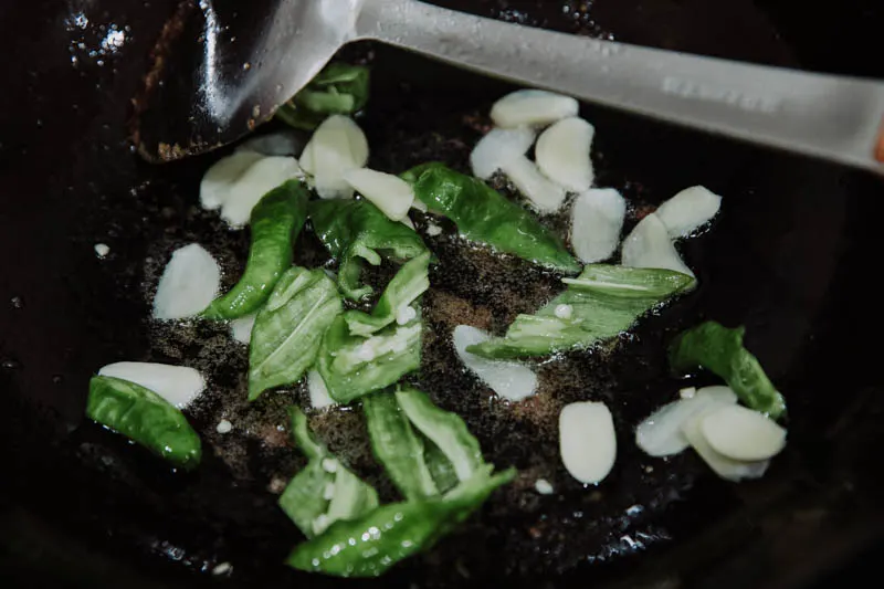 wood ear and pork stir fry|chinasichuanfood.com